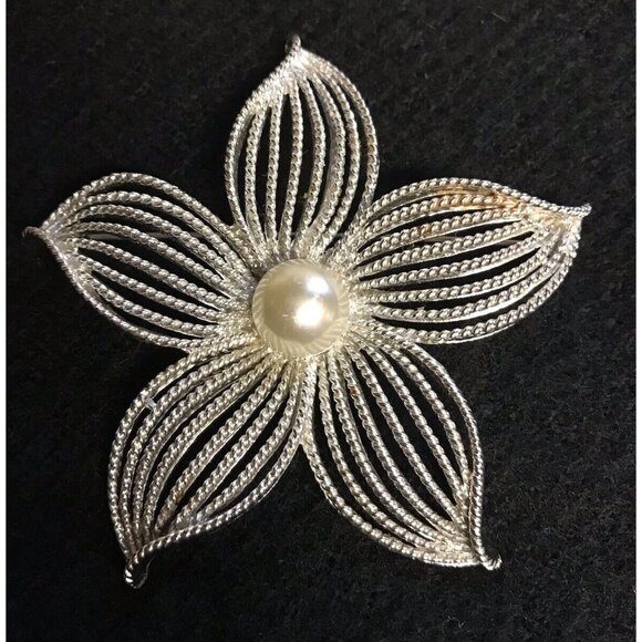 Vintage 80s Sarah Coventry Brooch Pin Silver Wire Flower Faux Imitation Pearl 3” - Picture 3 of 10